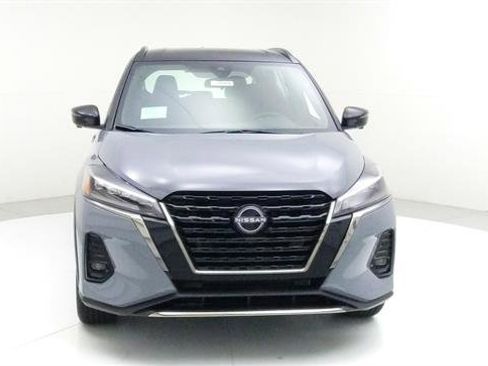 Certified 2023 Nissan Kicks SR image 2