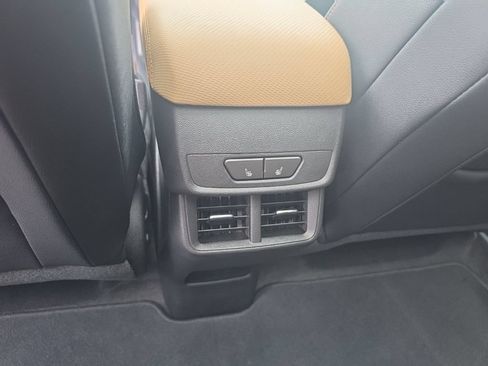 Used 2025 Chevrolet Equinox ACTIV w/ Safety and Technology Package AWD/4WD image 30