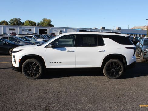 New 2026 Chevrolet Traverse RS image 5