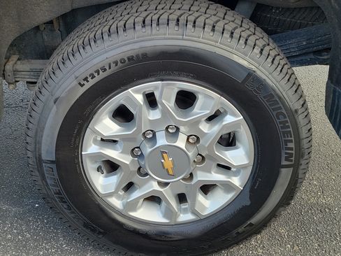 Used 2024 Chevrolet Silverado 2500 LTZ AWD/4WD image 10