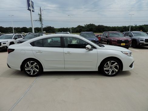 Used 2022 Subaru Legacy Limited XT w/ Popular Package #3 AWD/4WD image 4