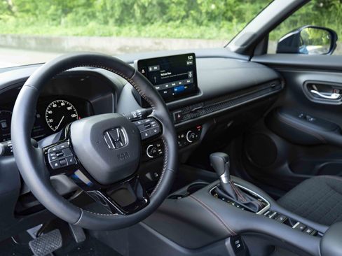 Used 2026 Honda HR-V Sport image 16