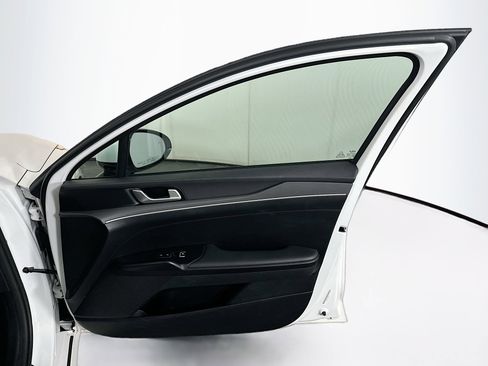 Used 2025 Kia K5 LXS image 30