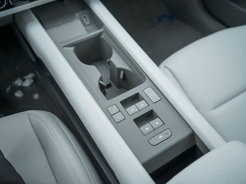 New 2025 Hyundai Ioniq 6 SEL image 23