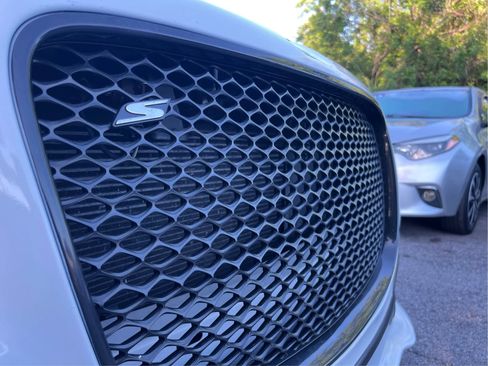 Used 2020 Chrysler 300 S RWD image 30