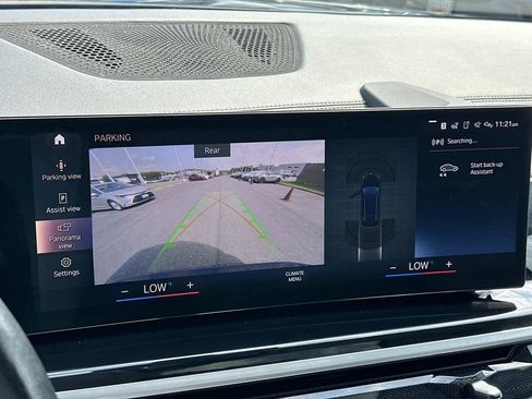 Used 2023 BMW X7 xDrive40i w/ Climate Comfort Package AWD/4WD image 13