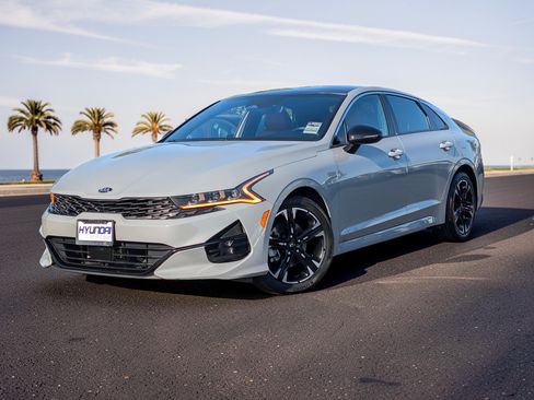 Used 2021 Kia K5 GT-Line w/ GT-Line FWD Premium Package image 3