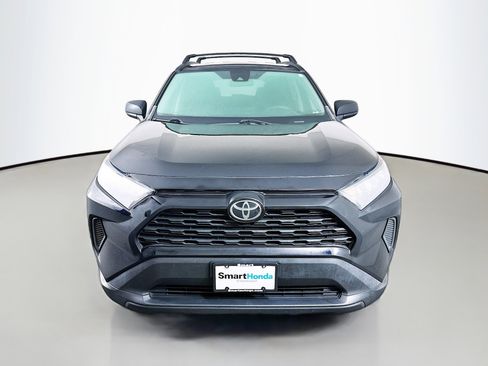 Used 2021 Toyota RAV4 LE image 2