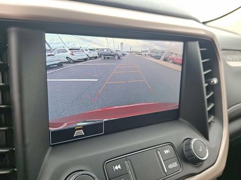 Used 2023 GMC Acadia Denali image 17