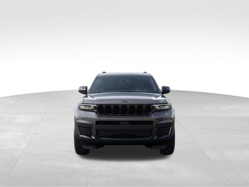 Used 2025 Jeep Grand Cherokee L Altitude AWD/4WD image 7