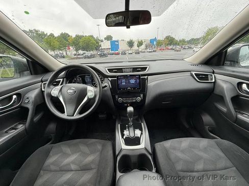 Used 2016 Nissan Rogue SV AWD/4WD image 13