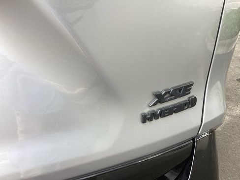 Used 2021 Toyota RAV4 XSE AWD/4WD image 22