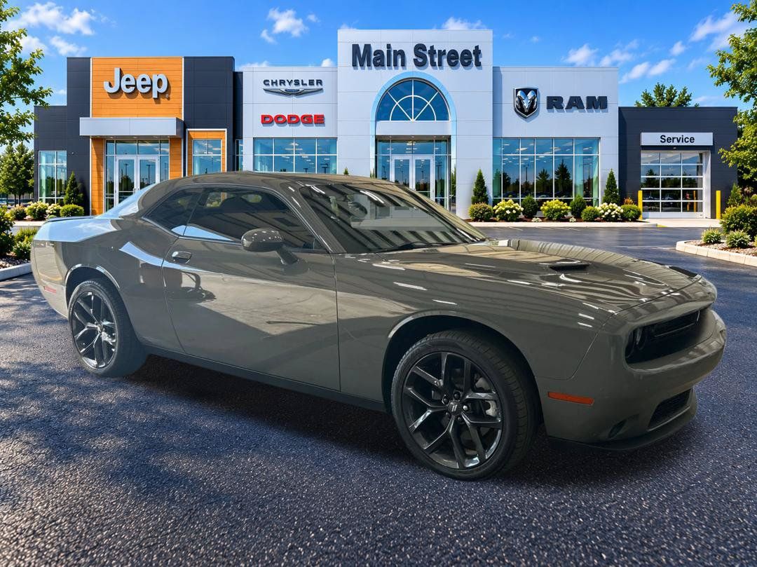 Used 2023 Dodge Challenger SXT w/ Blacktop Package AWD/4WD image 7