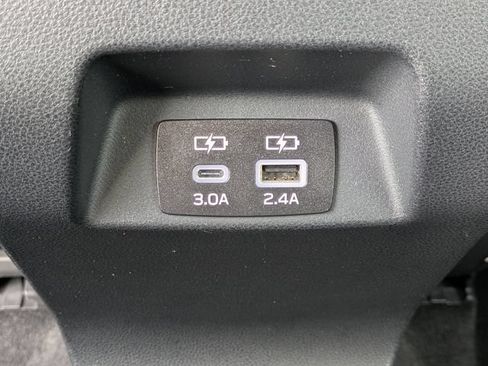 Used 2024 Subaru Crosstrek 2.5i Limited w/ Crosstrek Mirror Package AWD/4WD image 16