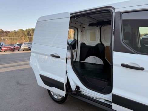 Used 2015 Ford Transit Connect XL image 18