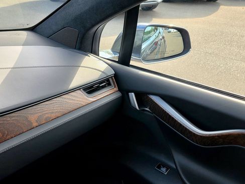Used 2019 Tesla Model X 100D AWD/4WD image 43