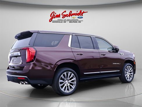 Used 2023 GMC Yukon Denali w/ Denali Reserve Package image 6