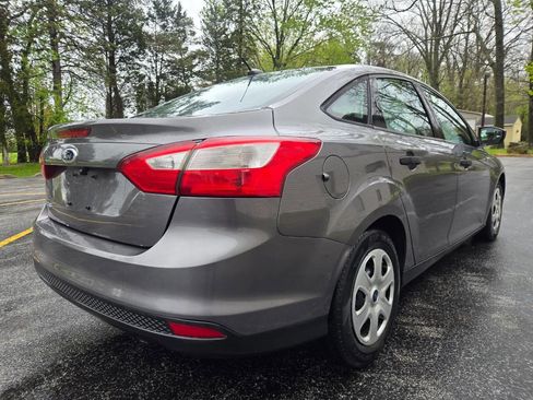 Used 2012 Ford Focus S FWD image 9
