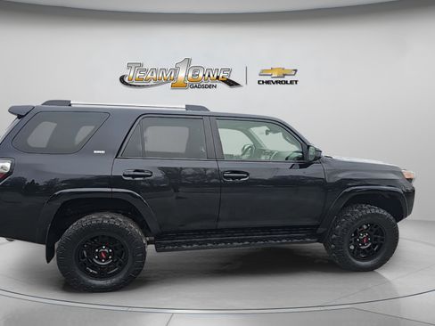 Used 2020 Toyota 4Runner SR5 image 15