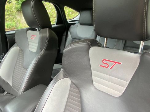 Used 2013 Ford Focus ST FWD image 16