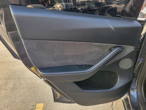 Used 2024 Tesla Model Y Long Range image 16