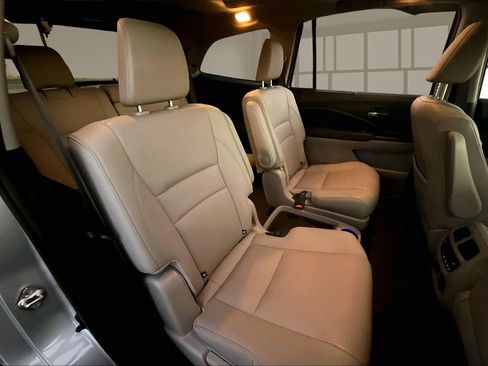 Used 2017 Honda Pilot Elite image 25