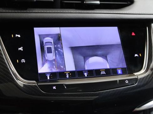 Used 2024 Cadillac XT6 Sport w/ Technology Package AWD/4WD image 18