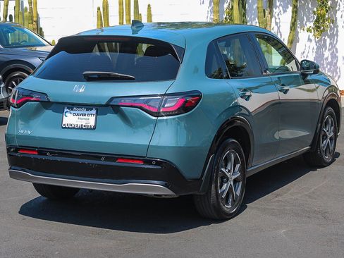 Used 2025 Honda HR-V EX-L image 9