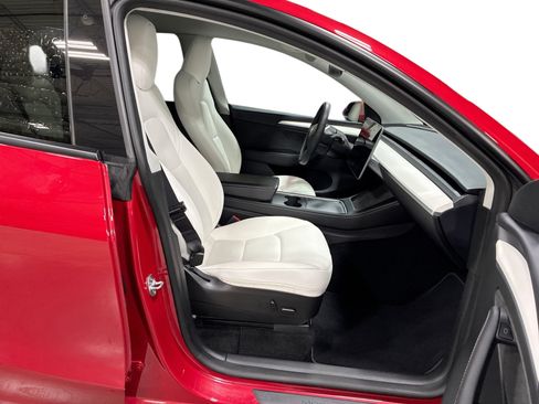 Certified 2023 Tesla Model Y Performance AWD/4WD image 13