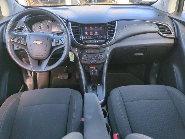 Used 2022 Chevrolet Trax LS w/ Tint and Cruise Package AWD/4WD image 15