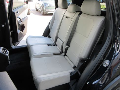 Used 2020 Volkswagen Tiguan SE R-Line AWD/4WD image 24