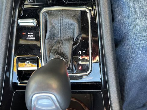 Used 2024 Jeep Compass Latitude image 25