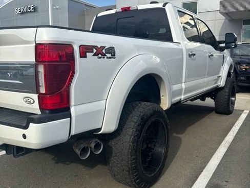 Used 2021 Ford F250 Platinum w/ FX4 Off-Road Package AWD/4WD image 4