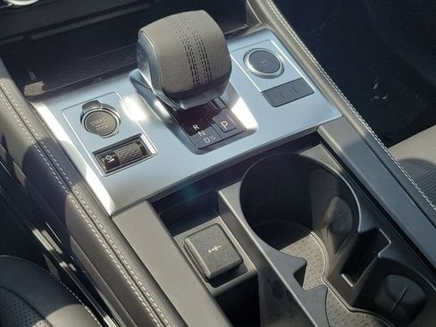 New 2026 Jaguar F-PACE R-Dynamic S AWD/4WD image 32