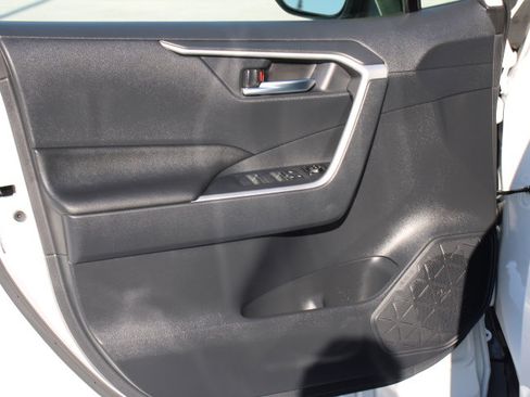 Certified 2025 Toyota RAV4 XLE image 10