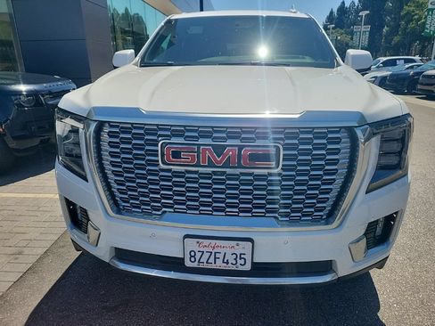 Used 2022 GMC Yukon XL Denali w/ Max Trailering Package AWD/4WD image 2