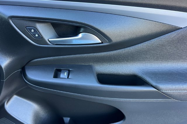 Used 2024 Buick Envista Preferred w/ Advanced Safety Package FWD image 20