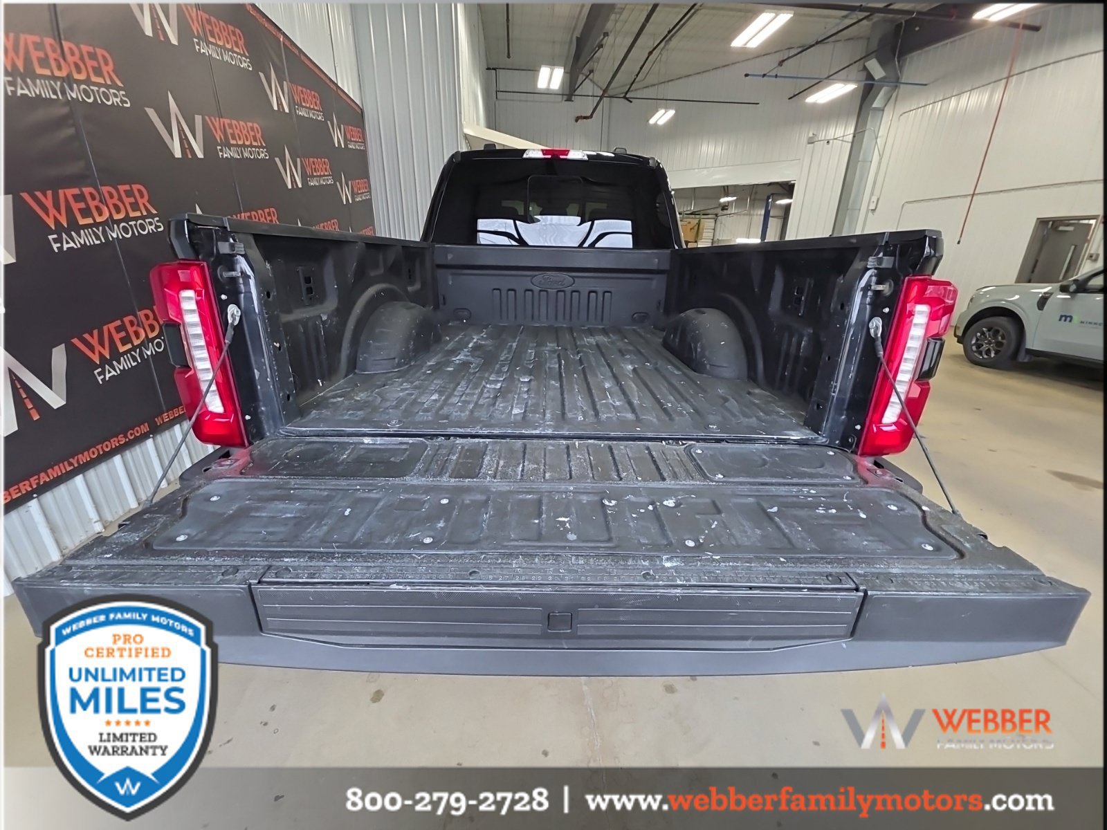 Used 2024 Ford F350 Lariat w/ Lariat Ultimate Package AWD/4WD image 10