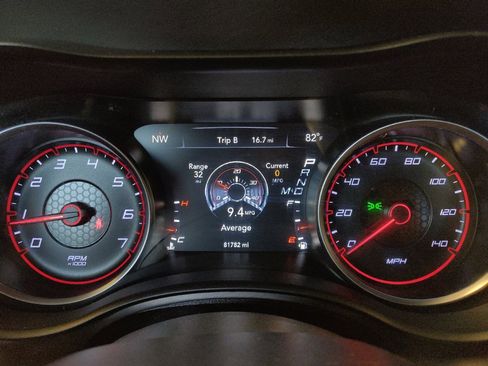 Used 2020 Dodge Charger SXT RWD image 23