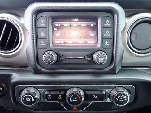 Used 2020 Jeep Gladiator Sport AWD/4WD image 25