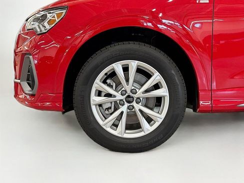 Certified 2025 Audi Q3 2.0T Premium Plus image 23