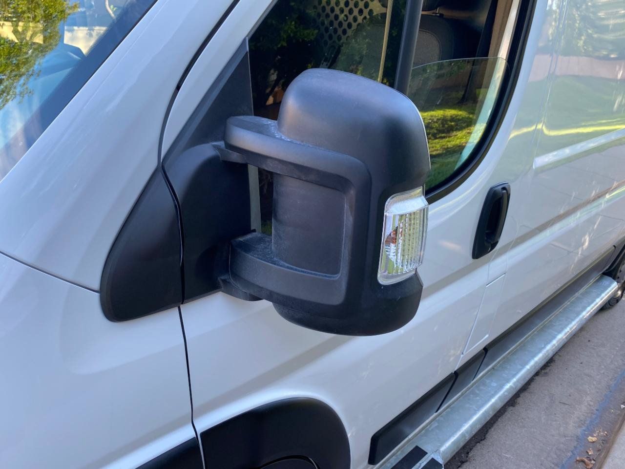 Used 2025 RAM ProMaster 2500 w/ U-Haul Equipment Group FWD image 17