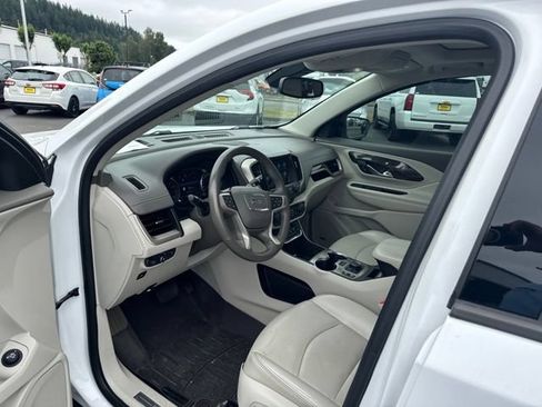 Used 2019 GMC Terrain Denali w/ GMC Pro Grade Package AWD/4WD image 9