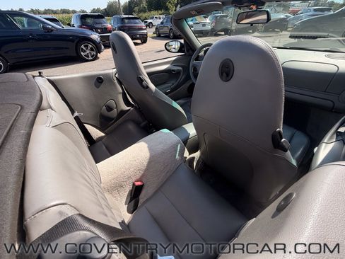 Used 2004 Porsche 911 Carrera RWD image 32