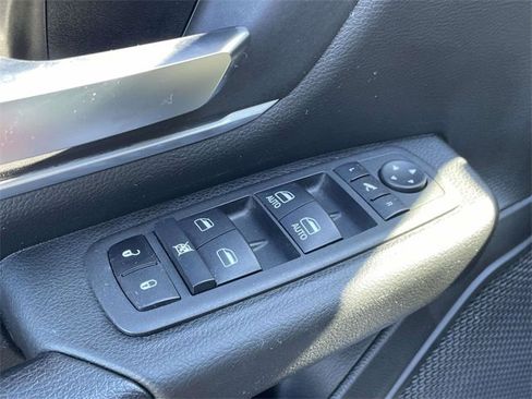 Used 2023 RAM 1500 Big Horn image 9