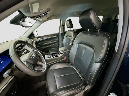 Used 2023 Jeep Grand Cherokee L Limited image 13