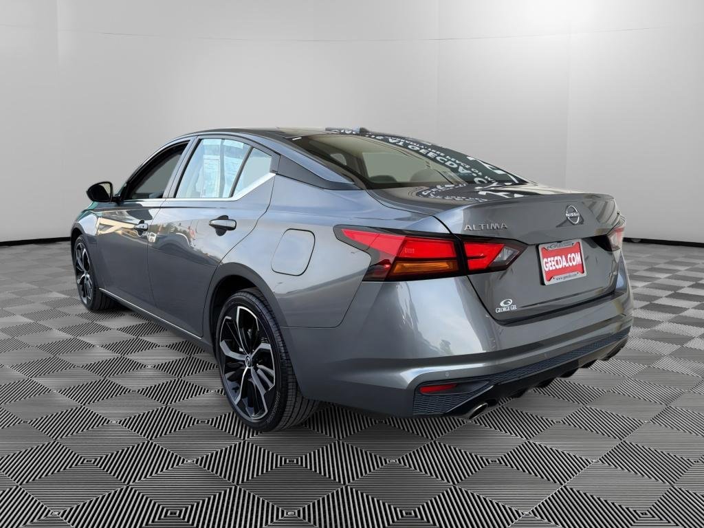 Used 2025 Nissan Altima 2.5 SR AWD/4WD image 6