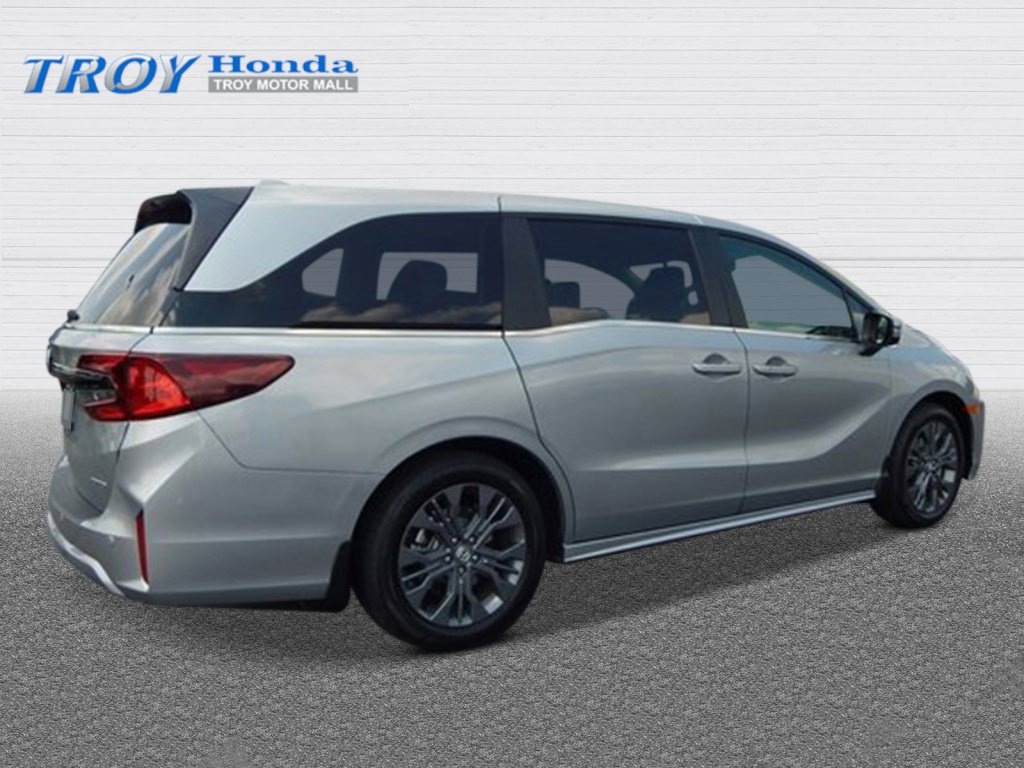 New 2027 Honda Odyssey Touring image 5