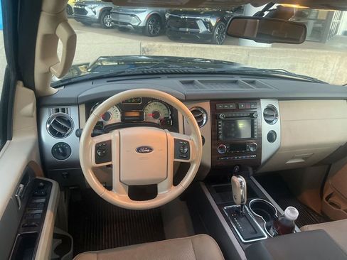 Used 2014 Ford Expedition XLT w/ Equipment Group 202A image 14