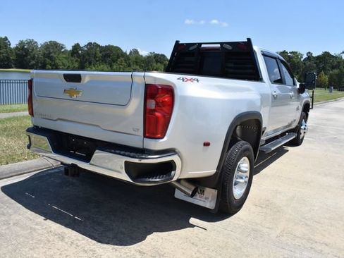 Used 2022 Chevrolet Silverado 3500 LT w/ Texas Edition AWD/4WD image 4